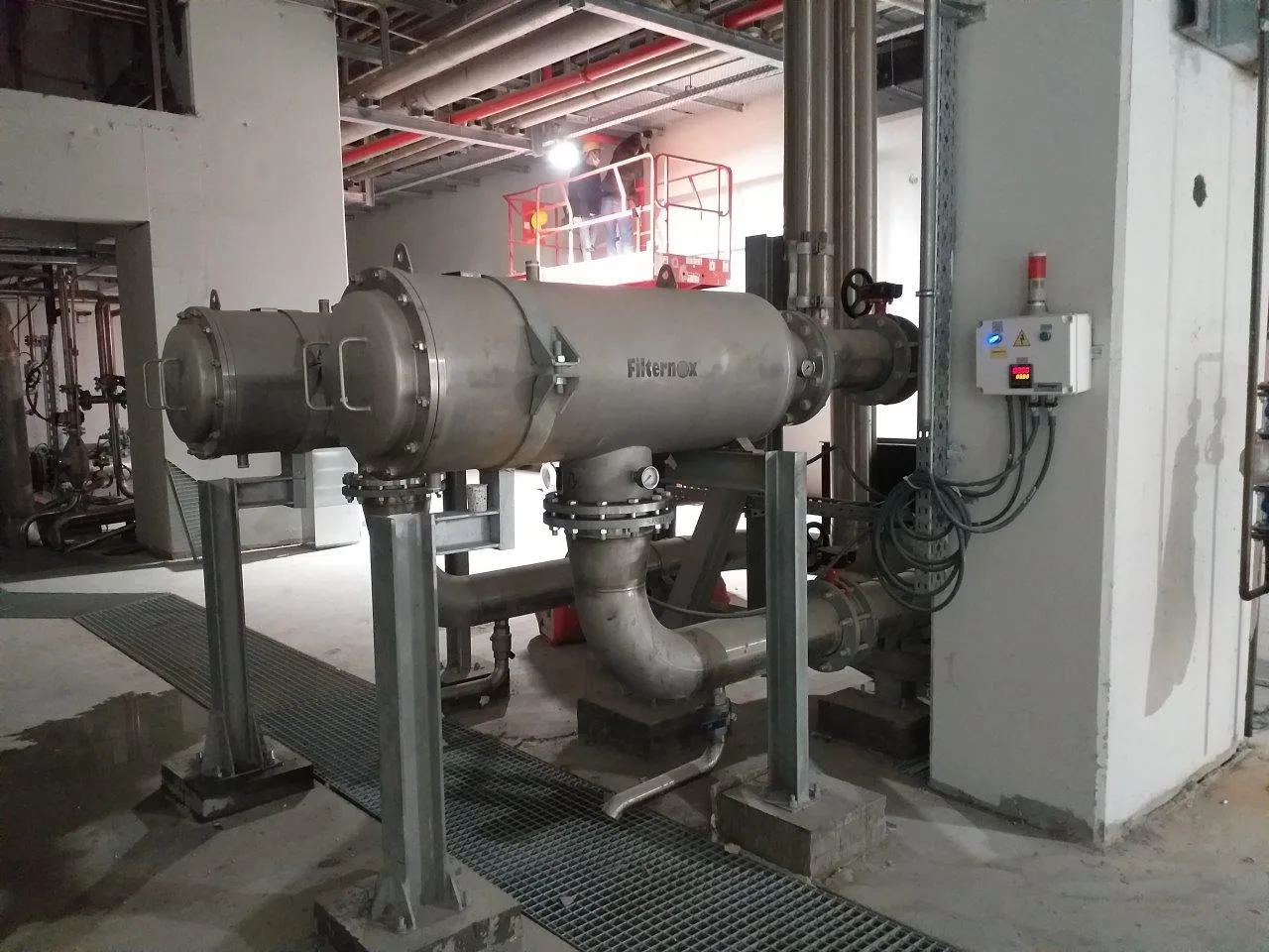 En büyük kağıt fabrikalarından biri için otomatik filtrasyon sistemi