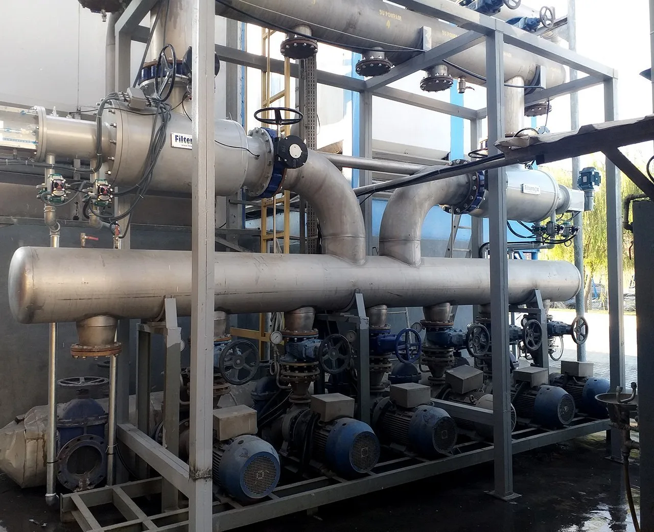 Soğutma kulesi suyu filtrasyonu için filtre sistemi